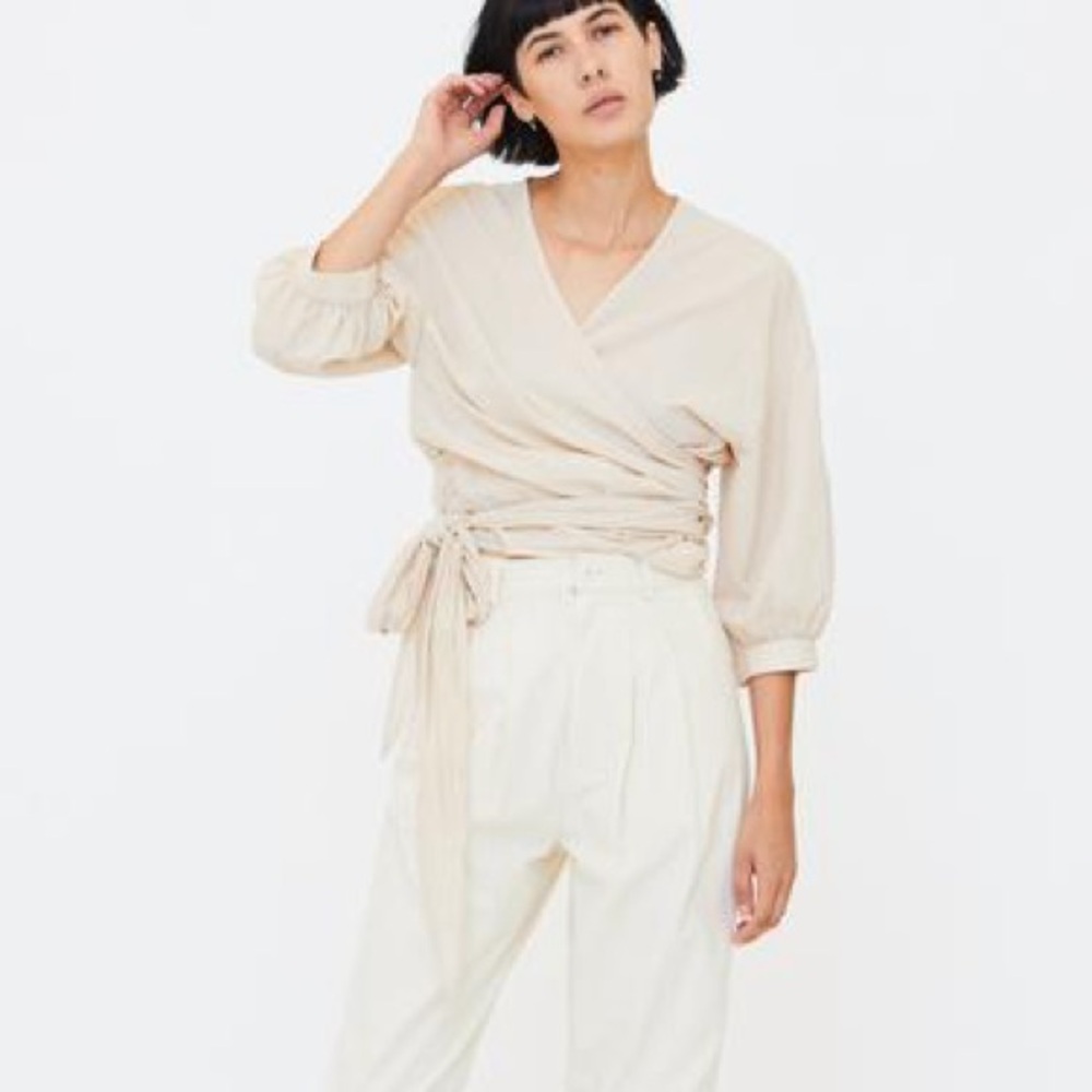 Esby Collete Wrap Top